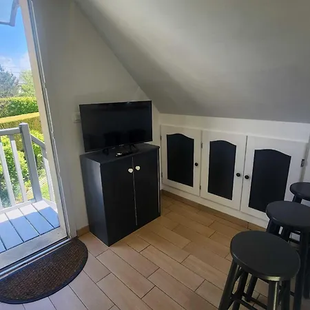 Apartment With Garden And Terrace