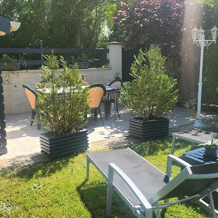 With Garden And Terrace Apartamento Blonville-sur-Mer